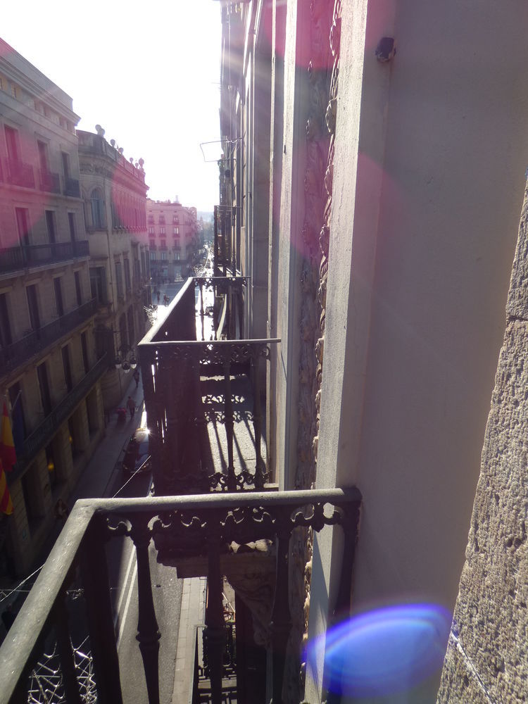 Hotel Jaume I Barcelona Exterior photo